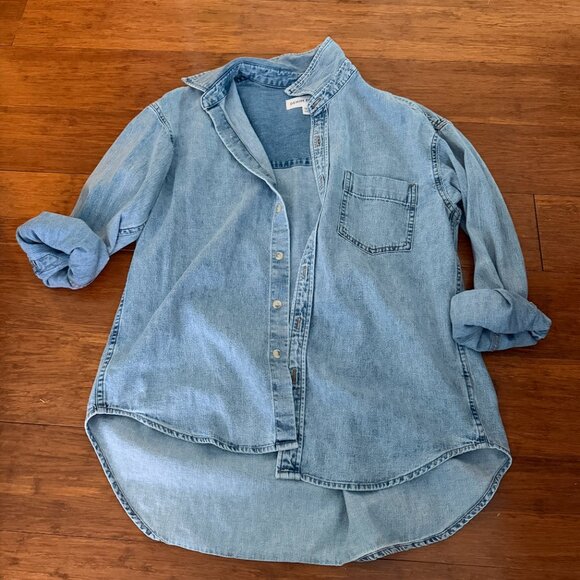 Aritzia Denim Forum The '80s Comfy Denim Shirt - Picture 3 of 4